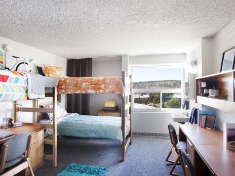 Triple Female room in Reilly