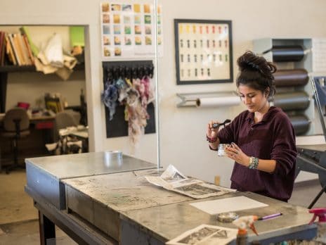 a latina student in Printing Making Class