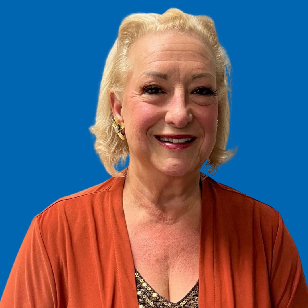 A headshot of Roaxanne Anderson.