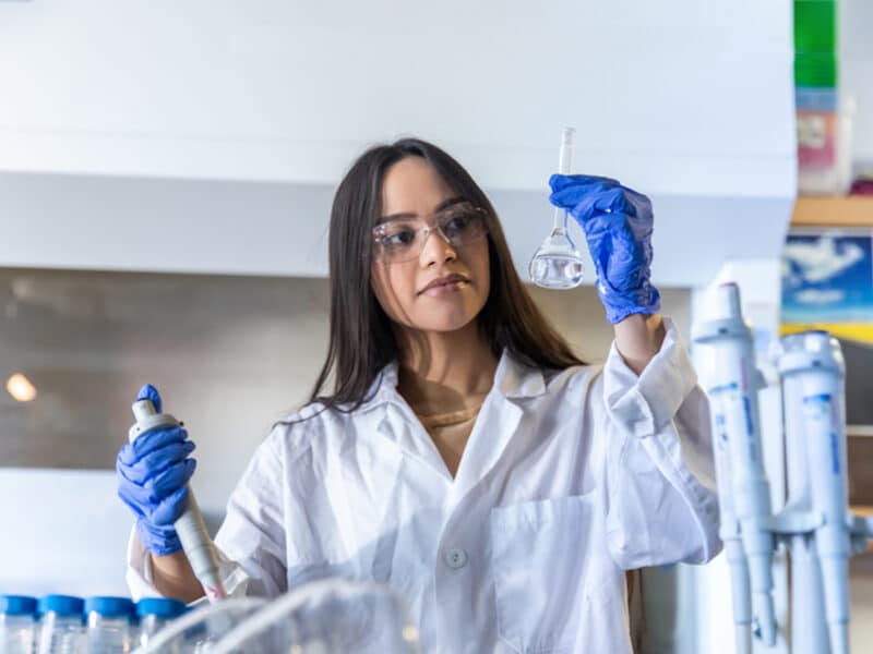 Mitzzy Lopez working in lab