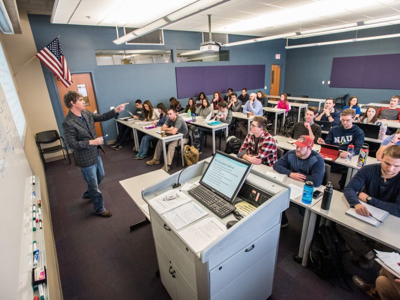 Business Class with Professor David Albrittion.