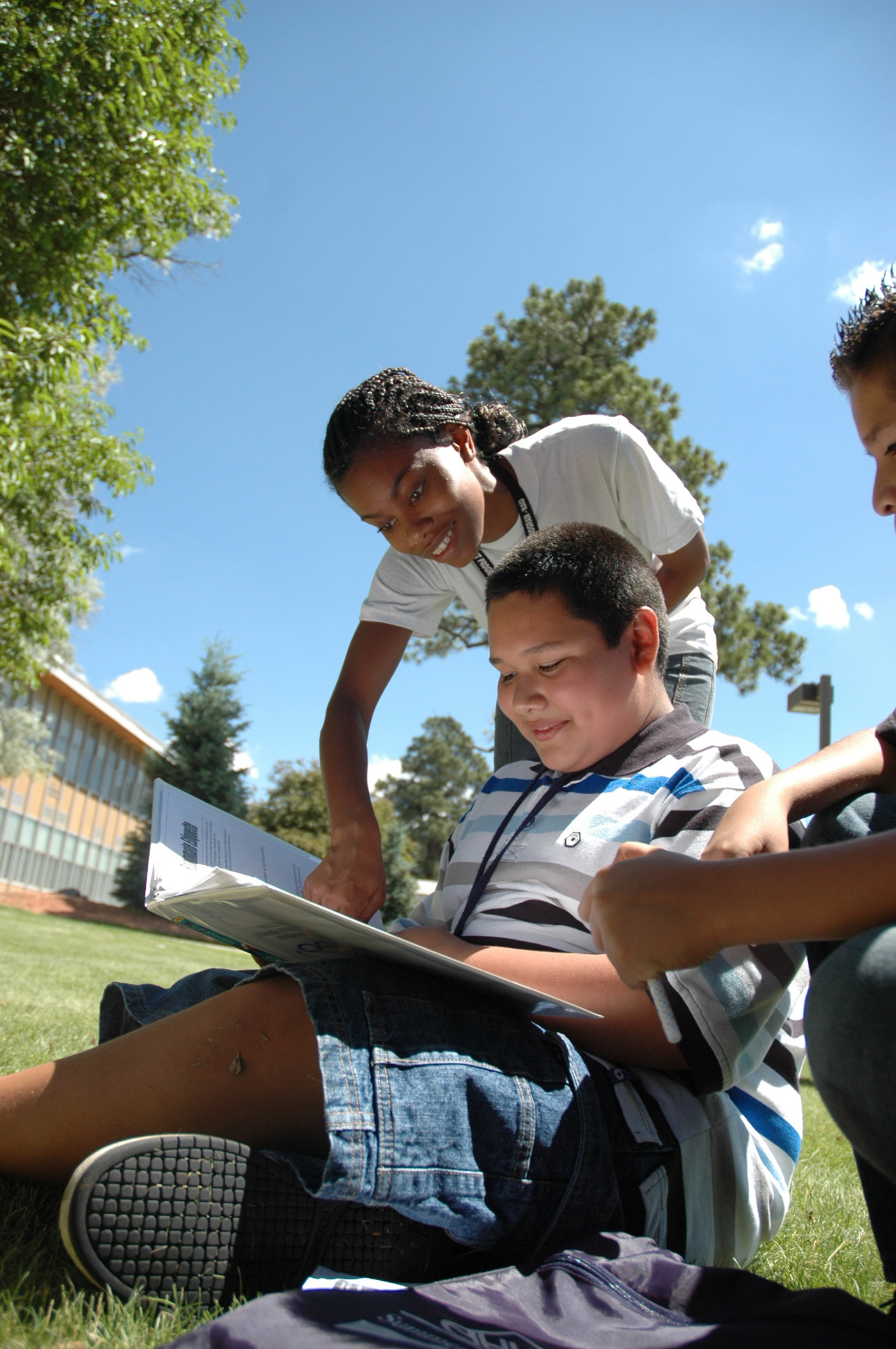 Student teacher outside with her class.