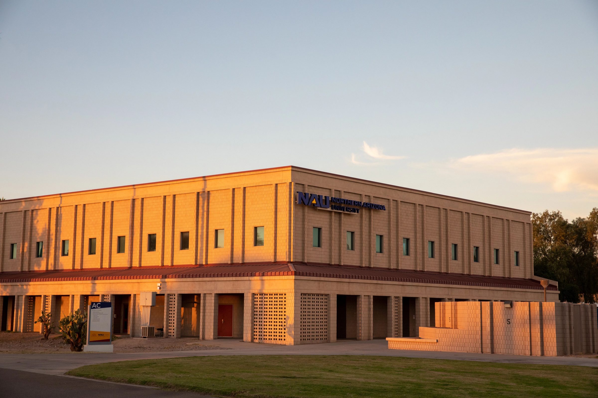 N A U-Yuma campus building.