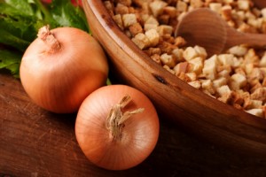 Fresh onions and dressing