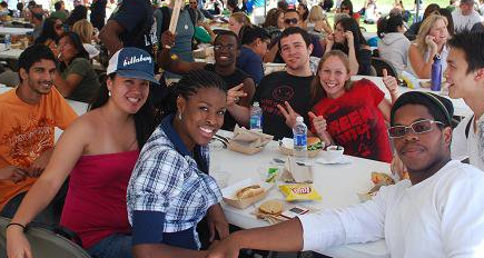 NAU students enjoying a meal