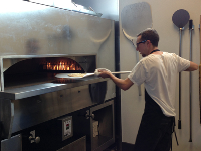 Wedge pizza oven