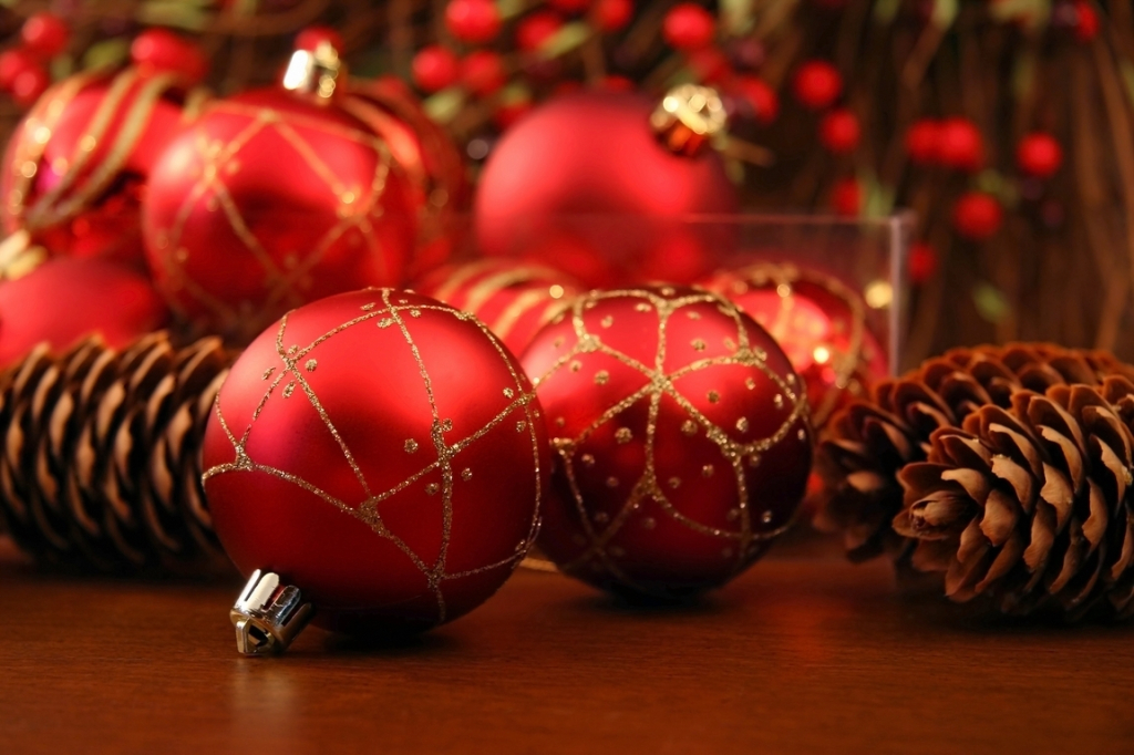 Holiday ornaments and pinecones
