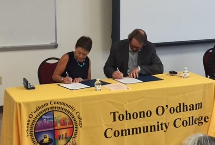 President Rita Cheng and TOCC president sign memorandum of understanding