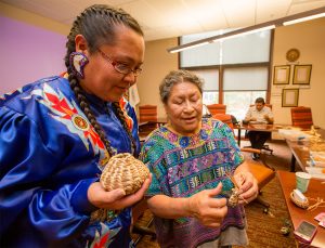 pine needle basket weaving