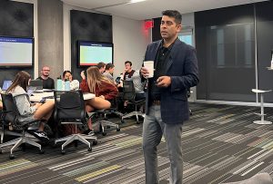 Amit Kumar teaching class